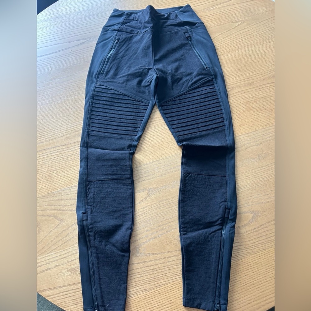 Women's Black Athleta Legging